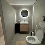Nu